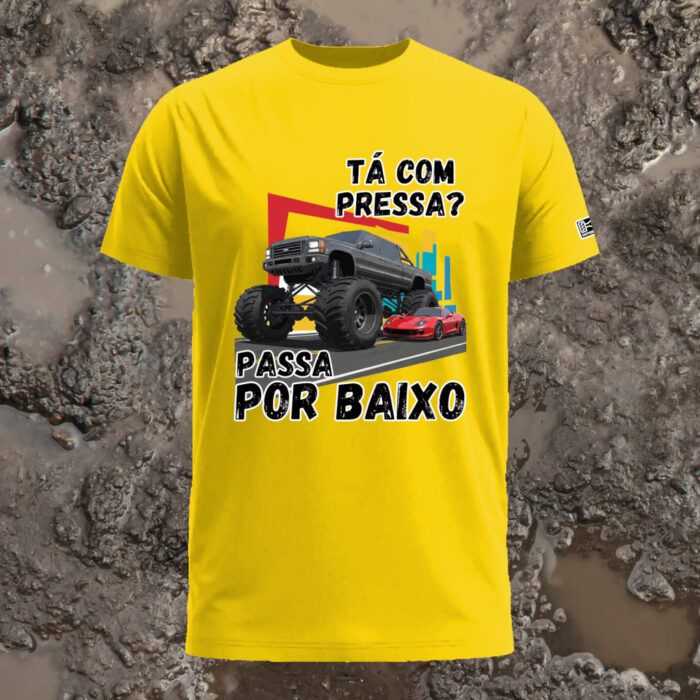 CAMISETA PASSA POR BAIXO
